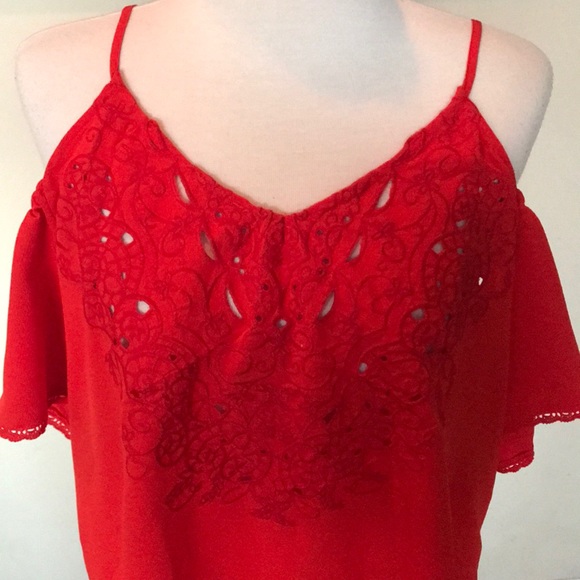 Francesca’s off the shoulder blouse - Picture 2 of 5